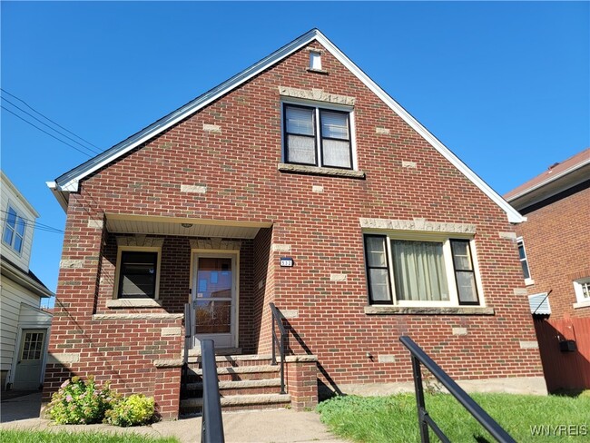 Primary Photo - 532 16th St