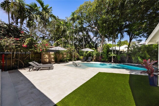 Building Photo - 141 SW 23rd Rd