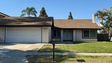 Building Photo - 2107 W Almond Ave