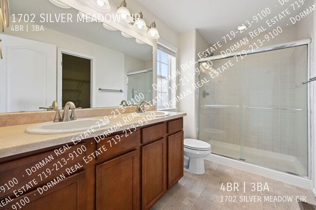Building Photo - 1702 Silver Meadow Cir