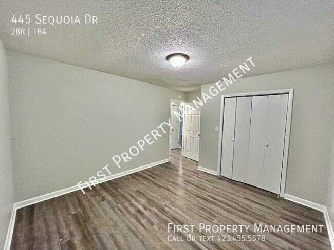 Building Photo - 445 Sequoia Dr