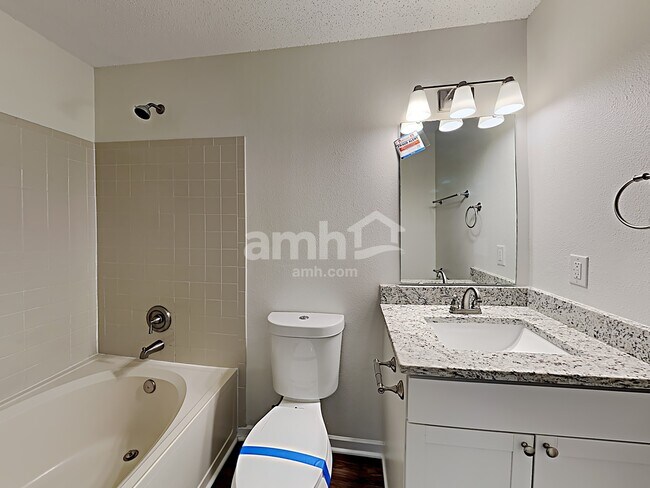 Building Photo - 2130 Summer Breeze Way