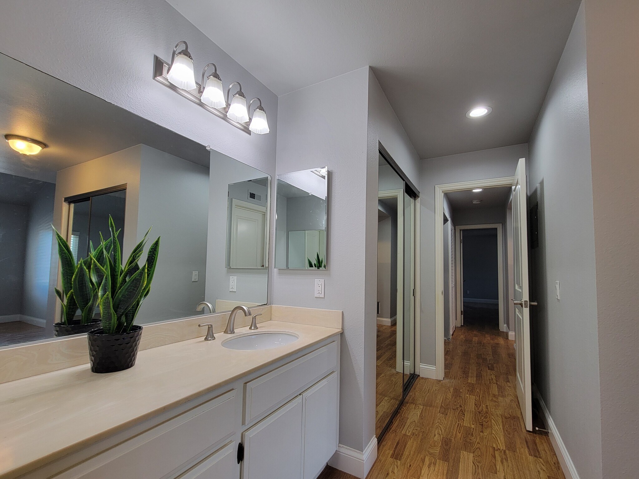 Building Photo - 429 Tangelo