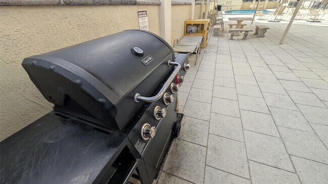 Building Photo - 1501 S Ocean Dr