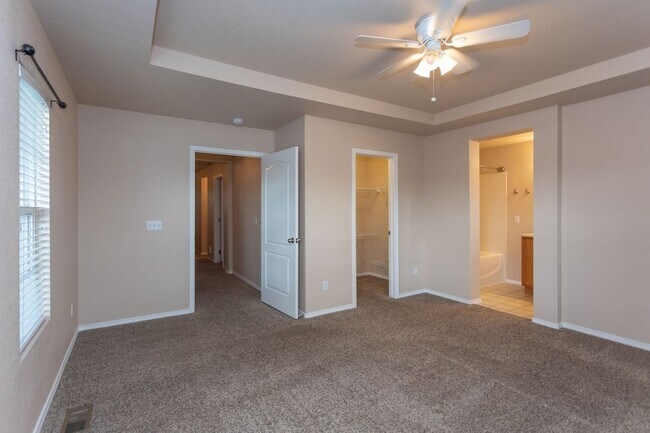 Building Photo - Beautiful 3-Bedroom Home Near Powers Corridor!