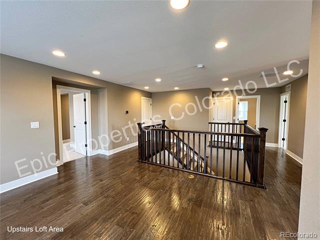 Building Photo - 10076 Tall Oaks St