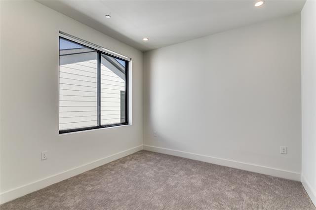 Building Photo - 5609 Live Oak St