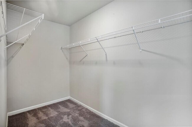 Building Photo - 212 Ridge Valley Dr