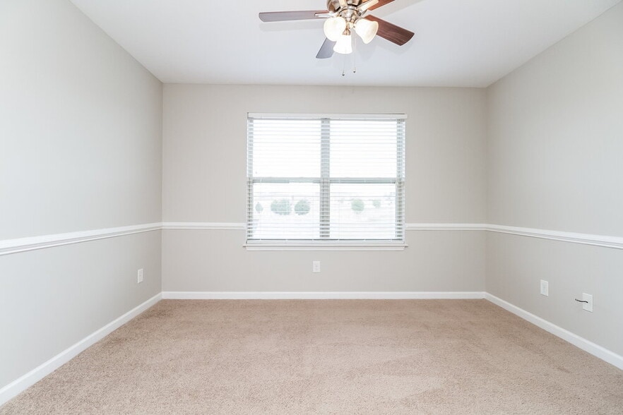 Building Photo - 2102 Longhunter Chase Dr