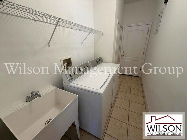 Building Photo - 4309 Hickory Stone Cir