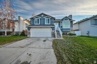 Building Photo - 172 Bridgepark Cir