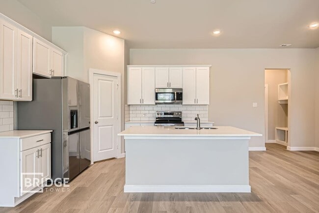 Building Photo - 908 Hudson Way