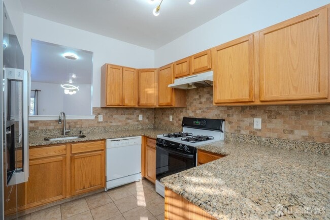 Building Photo - 1603 Blossom Cir