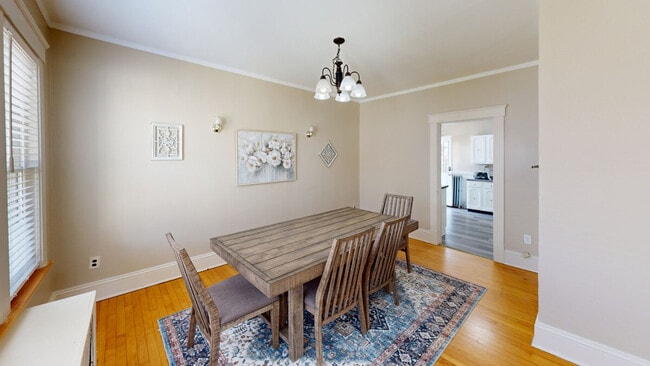 Building Photo - 128 1/2 Elm Street-SI ID1380181P