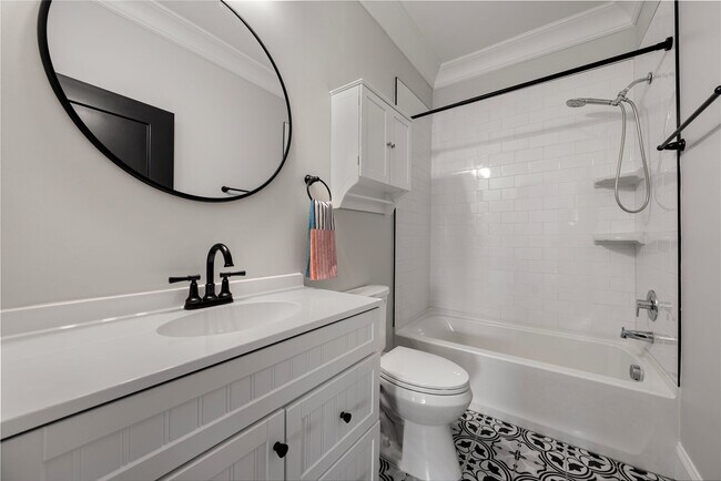 Building Photo - Beautifully Updated 3 Bedroom, 2 Bathroom Home in Prime Durham Location – Move-In Ready!