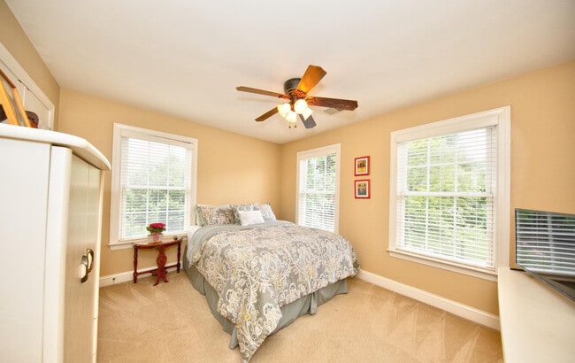 Building Photo - 15806 Copper Beech Dr