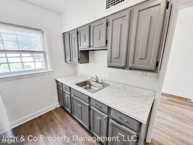 Building Photo - 3 br, 1 bath House - 337 Kurtz Ave