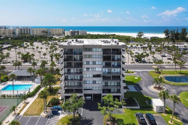 Building Photo - 1055 S Beach Rd