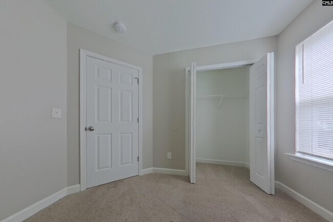 Building Photo - 234 Marsh Deer Way