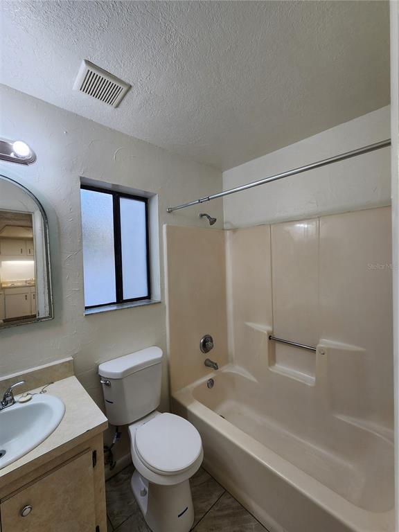 Building Photo - 2018 SW 70th Terrace