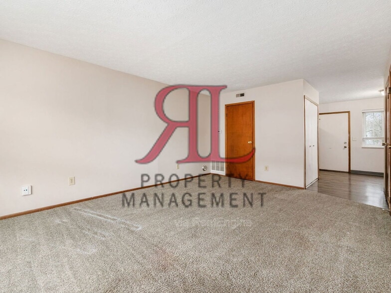 Building Photo - 5524 Kenneylane Blvd