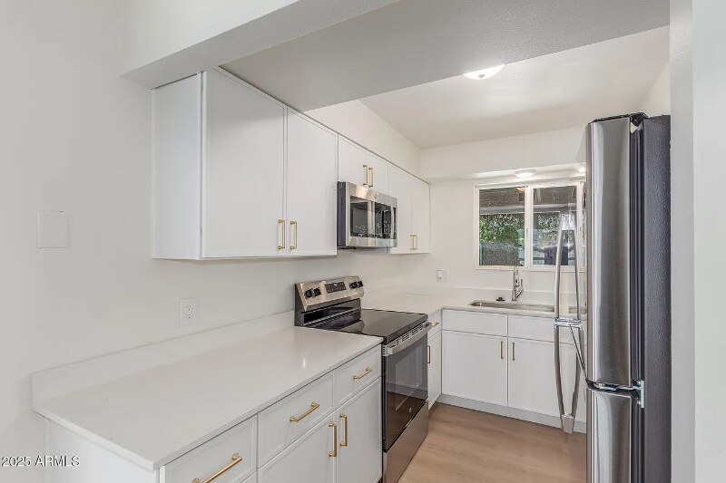 Building Photo - 4235 N 13th Pl