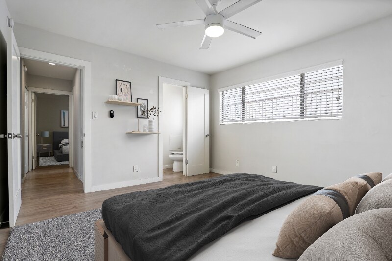 Building Photo - 10225 Regent St