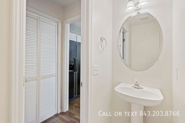 Building Photo - 1063 Clearspring Dr