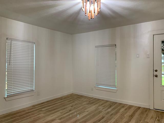 Building Photo - 1046 W Collins St