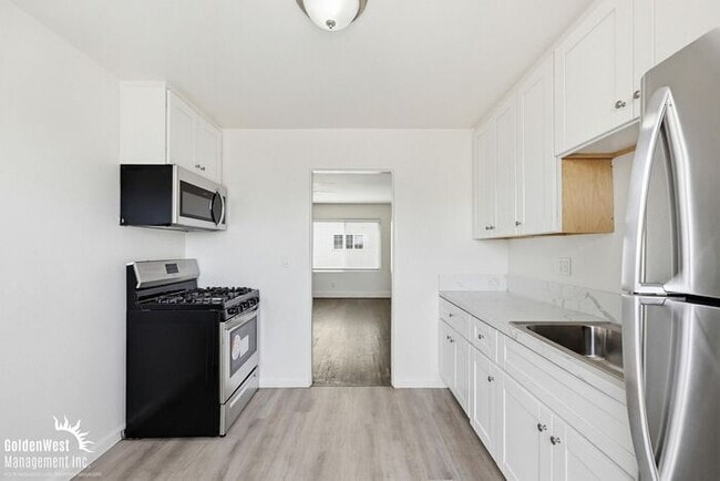 Building Photo - Updated 1Bdm 1Ba Home in San Diego! - MI Special
