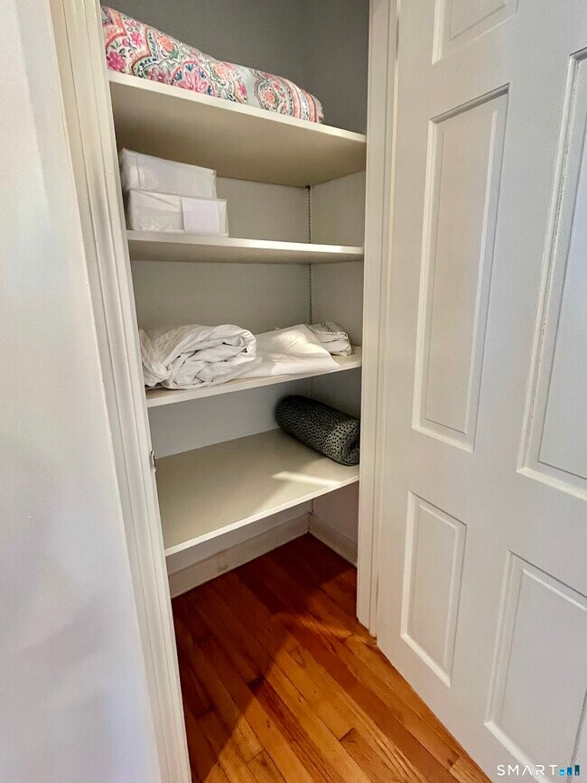 Building Photo - 39 Main St