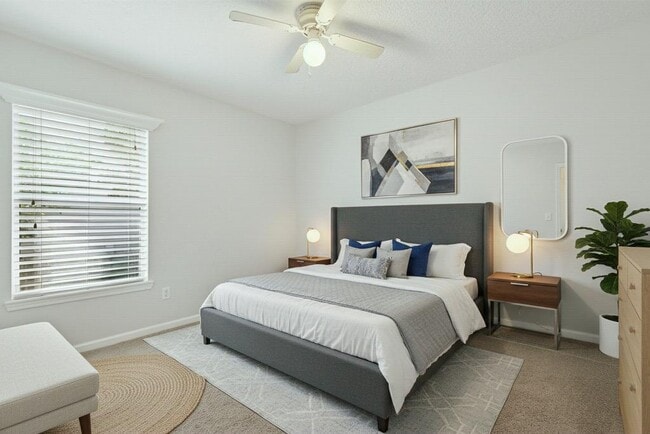 Building Photo - 1727 Canopy Oaks Dr