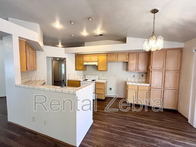 Building Photo - 3487 Tres Logos Dr