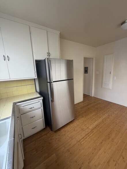 Large Eat-in Kitchen - 7920 Norton Ave