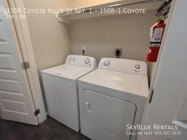 Building Photo - 1508 Coyote Hls