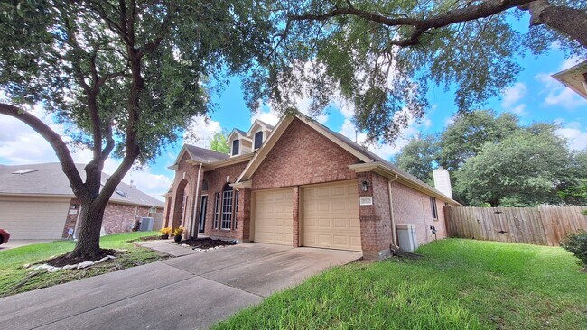 Building Photo - 17122 Canterbury Green Ct