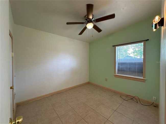 Building Photo - 3340 Normandy Dr
