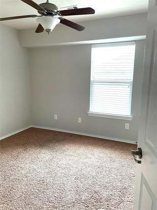 Building Photo - 18 Whitekirk Pl