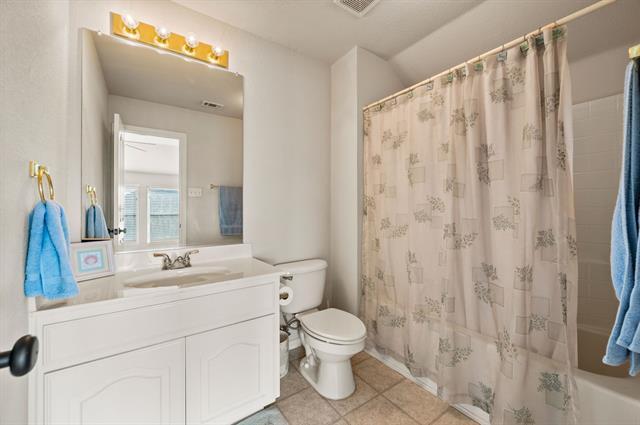 Building Photo - 8625 Shadow Trace Dr