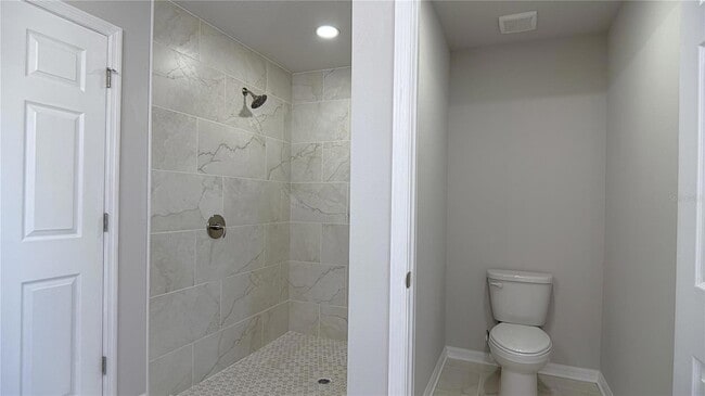 Building Photo - 110 E Dupont Ter