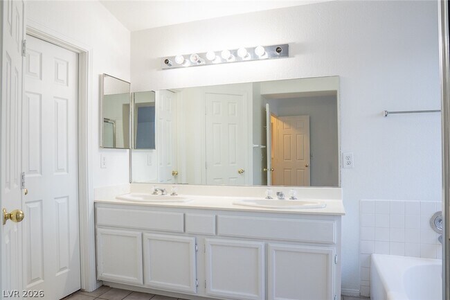 Building Photo - 7608 Botany Bay Dr