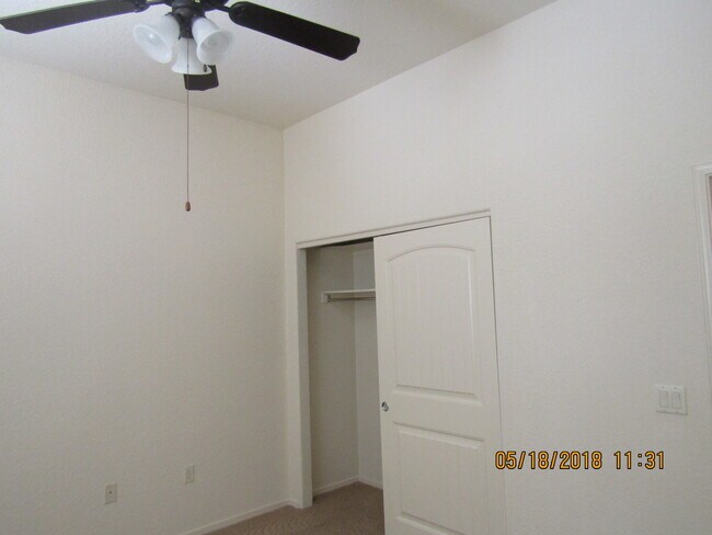 Building Photo - Beautiful 2 Bedroom/2 Bathroom Del Prado Condominium