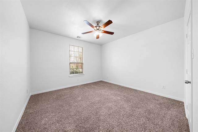 Building Photo - 810 N Walnut St