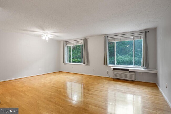 Building Photo - 1730 Arlington Blvd