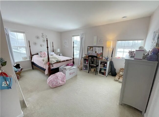 Building Photo - Beautiful 4-bedroom house in Baldwinsville