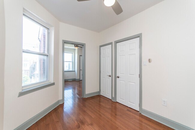 Building Photo - 5937 Catharine St
