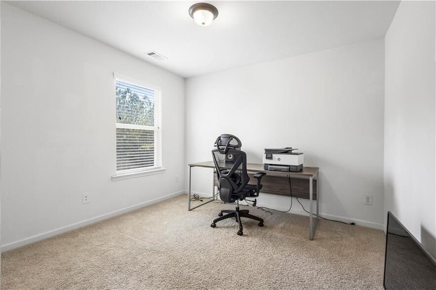 Building Photo - 869 Venture Way