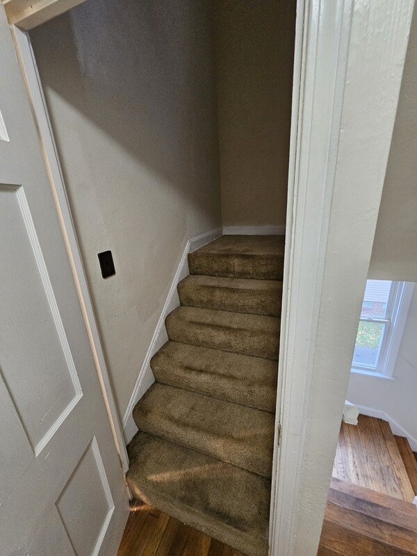 Building Photo - 3341 Hyde Park Ave