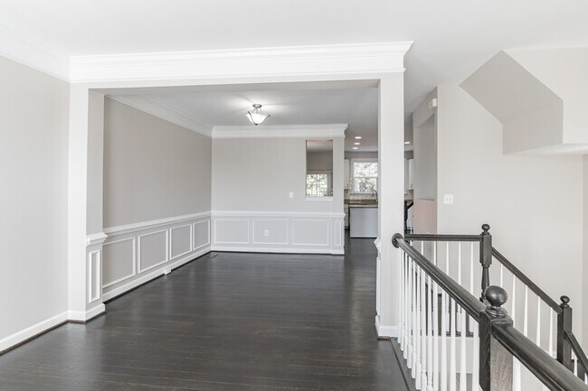 Building Photo - 15598 Avocet Loop