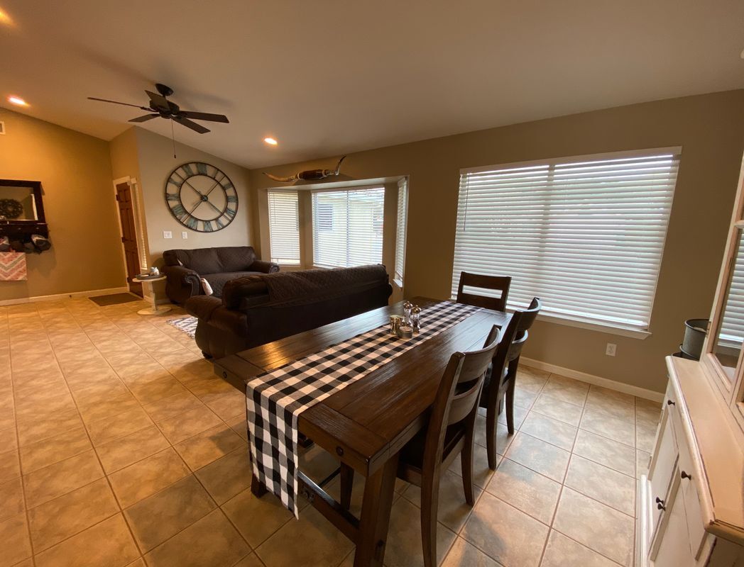 Building Photo - 51495 White Oak Dr